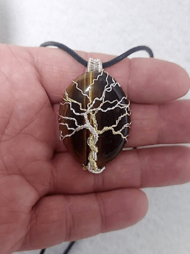 ARBRE DE VIE COULEUR OR ET ARGENT SUR OEIL DE TIGRE