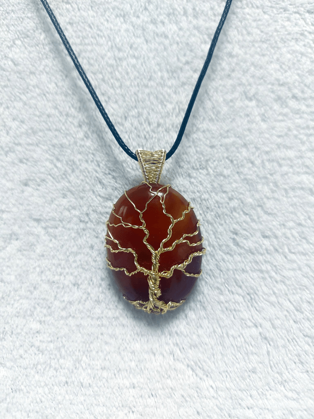 ARBRE DE VIE COULEUR OR SUR CORNALINE