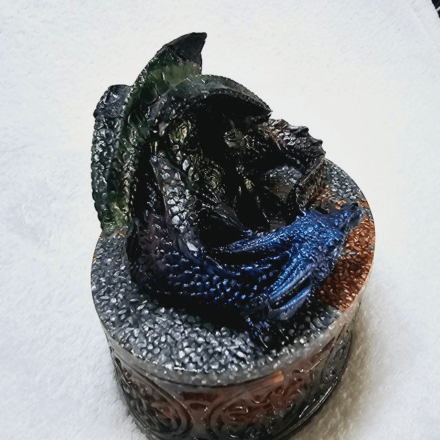 Orgonite  dragon couché