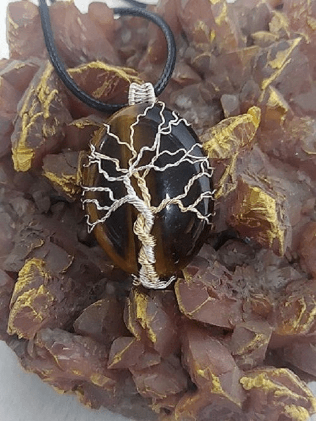 ARBRE DE VIE COULEUR OR ET ARGENT SUR OEIL DE TIGRE