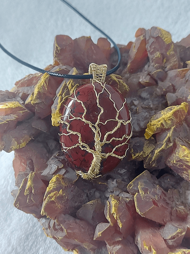 ARBRE DE VIE COULEUR OR   SUR JASPE ROUGE